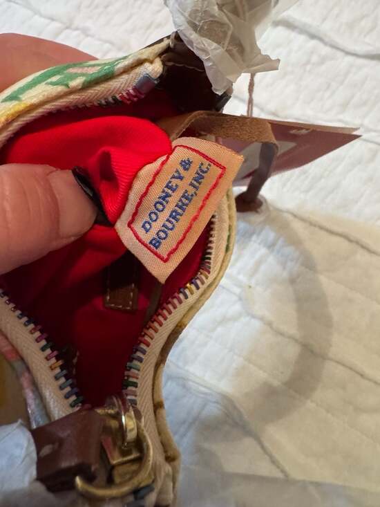 Dooney & Bourke Vintage Y2K 'IT Collection' Rainbow Logo Bitsy Bag - Picture 5 of 5